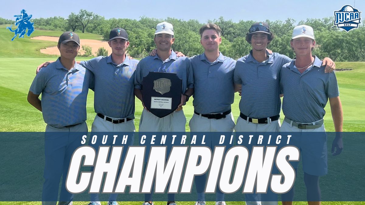 Men's Golf Claims South Central District Championship